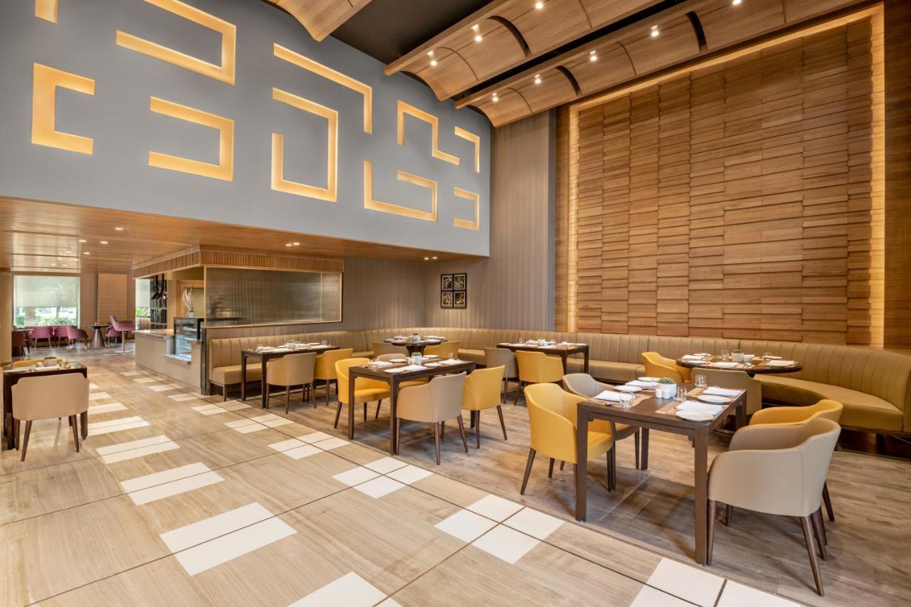 Radisson Hotel Sector 29 Gurugram Gurgaon Exterior photo