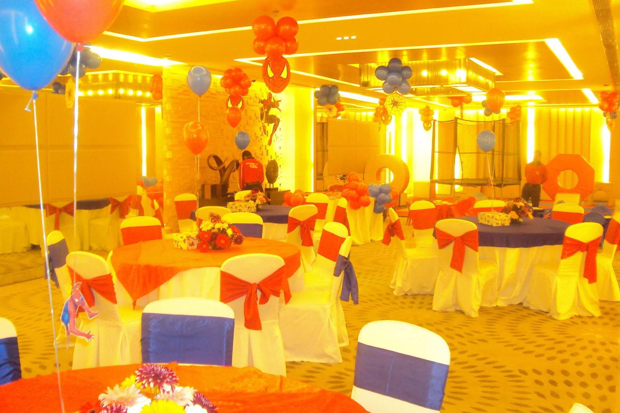 Radisson Hotel Sector 29 Gurugram Gurgaon Exterior photo